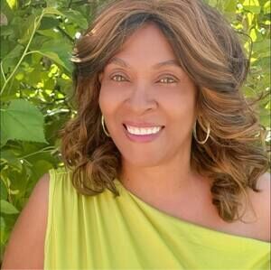 Meet your Posher, Rita